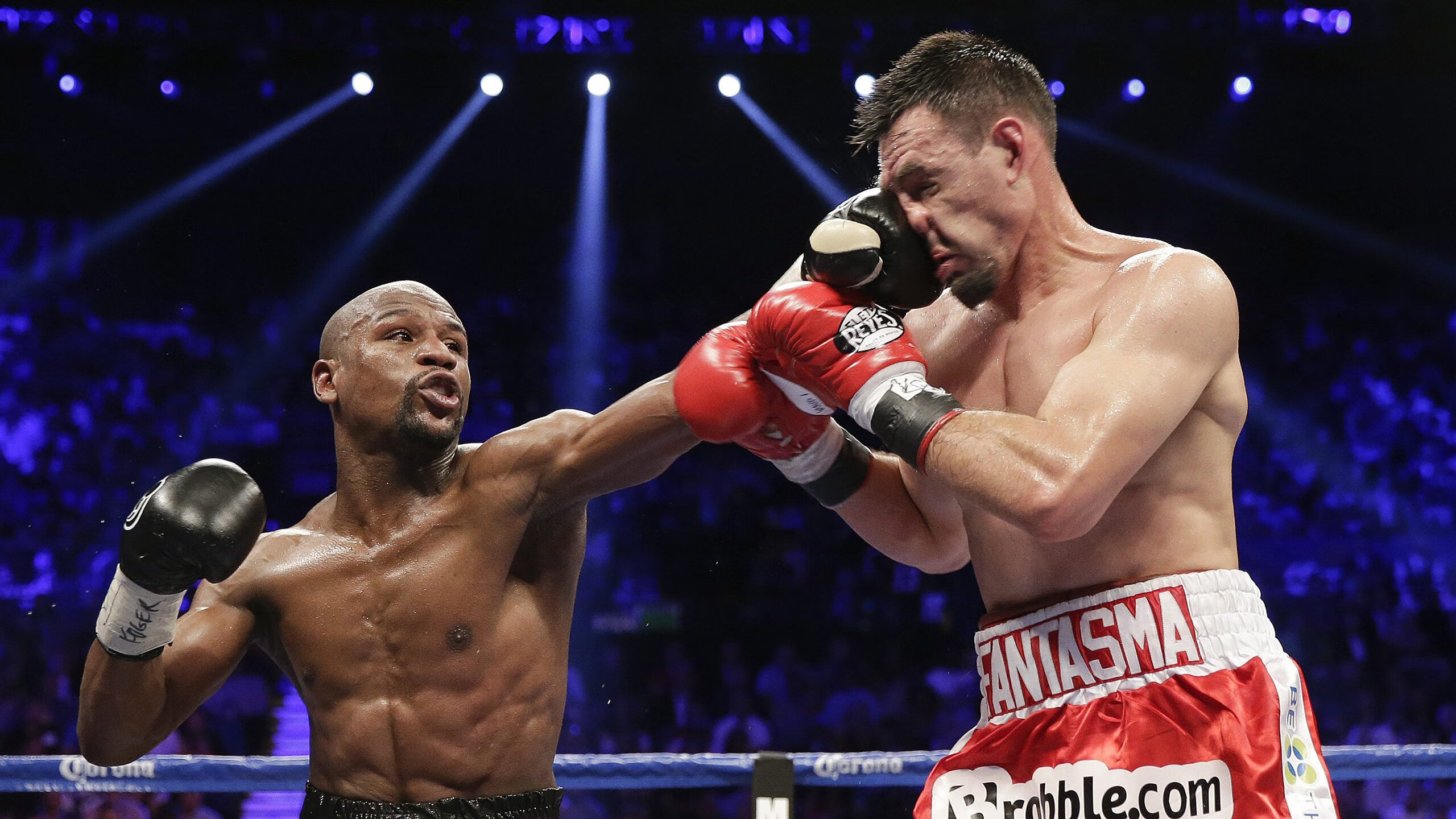 塞内加尔风暴席卷老特拉福德，孔德一锤定音，非洲足球书写历史之夜