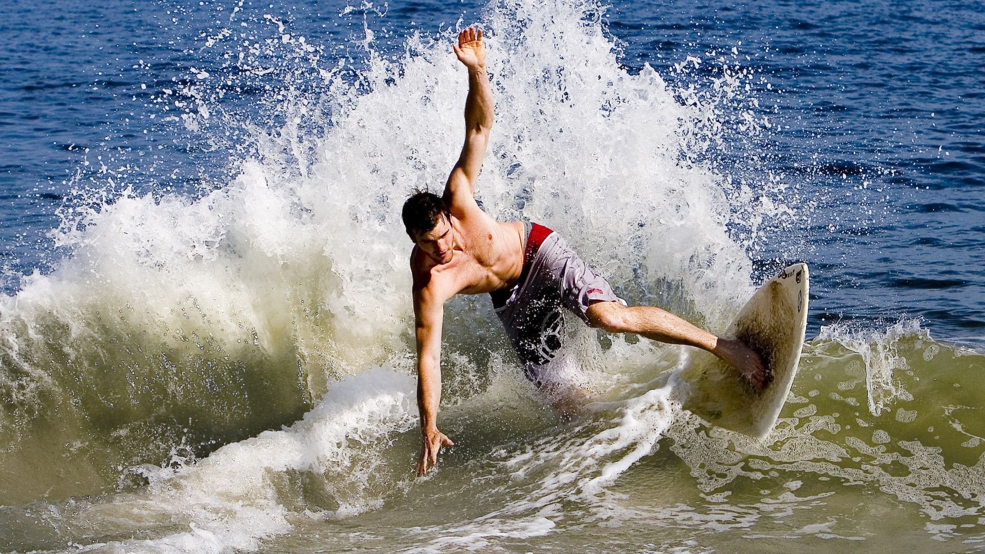 智利鏖战摩洛哥，奥亚尔萨瓦尔惊艳四座